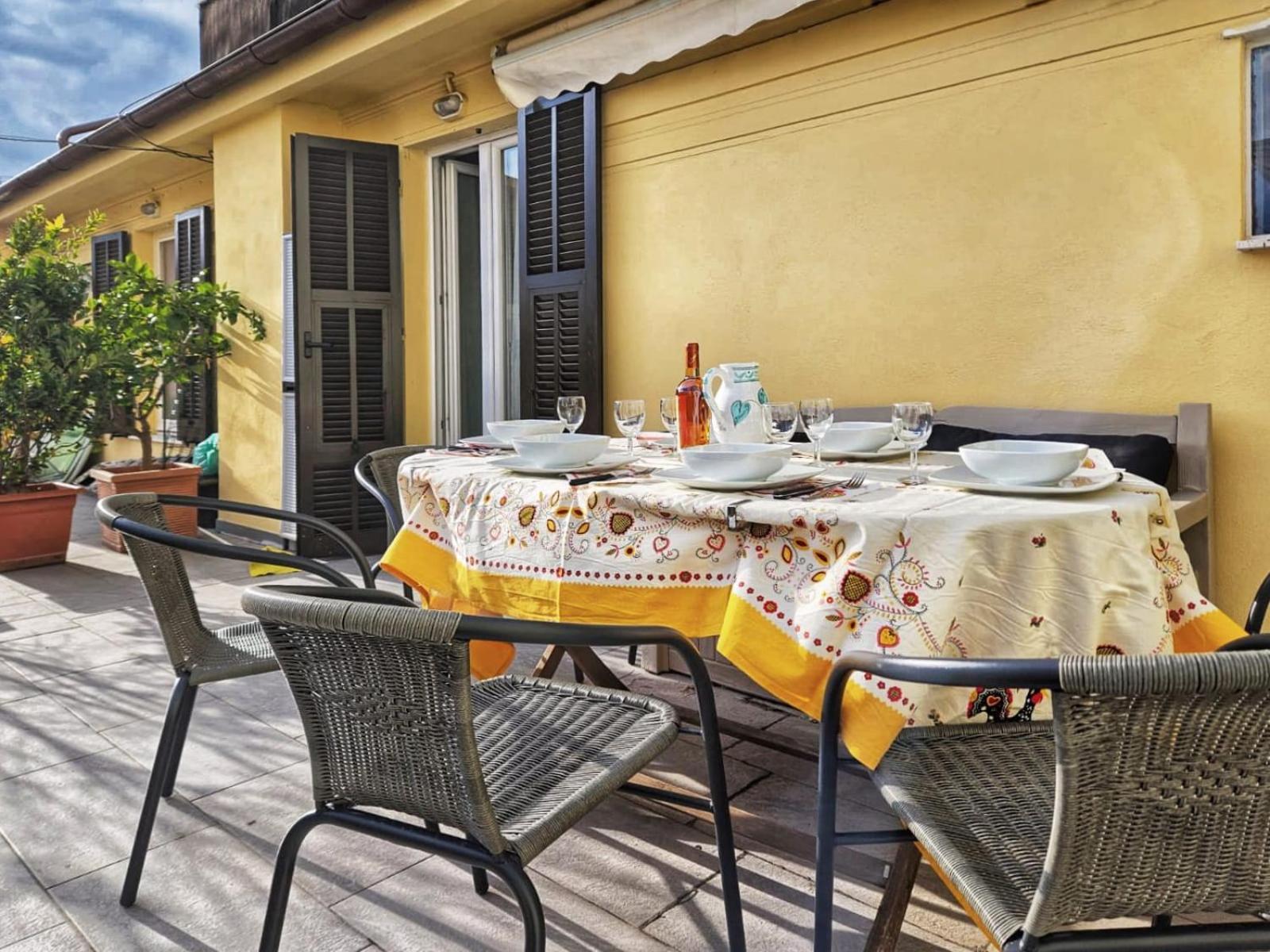 Rosy'S House Un Attico A Due Passi Dall'Acquario Parking Free Apartment Genoa Ngoại thất bức ảnh